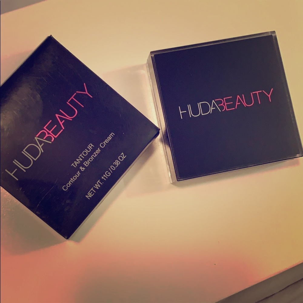 Huda Beauty tantour contour & bronzer cream